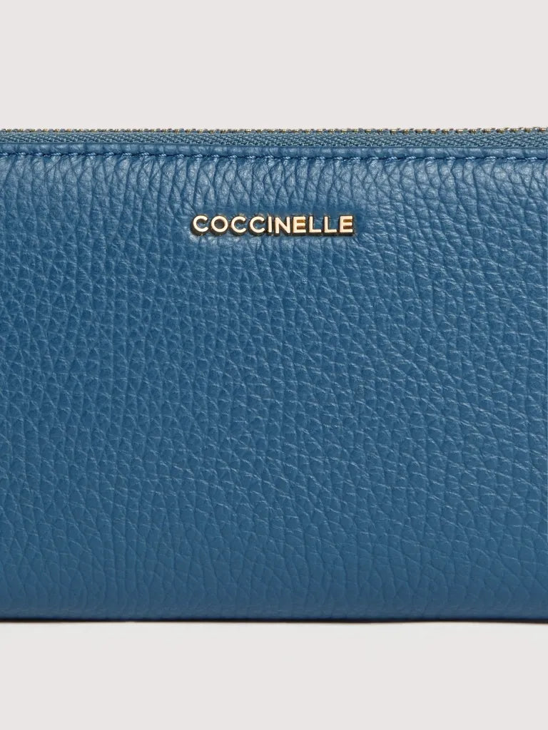 COCCINELLE METALLIC SOFT Large zip around
